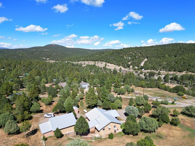 49 El Cedro Road Road, Tijeras, NM 87059