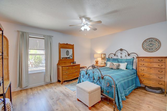 49 El Cedro Road Road, Tijeras, NM 87059