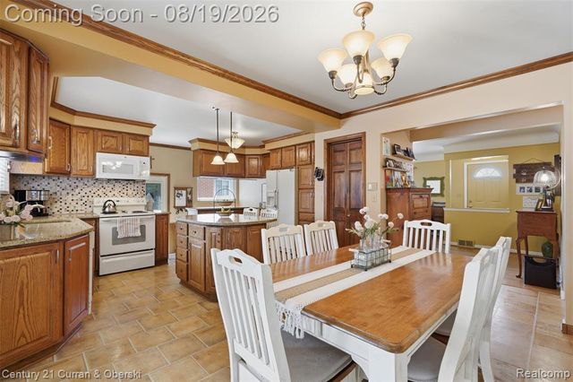 6834 Cronin Drive, Dearborn Heights, MI 48127