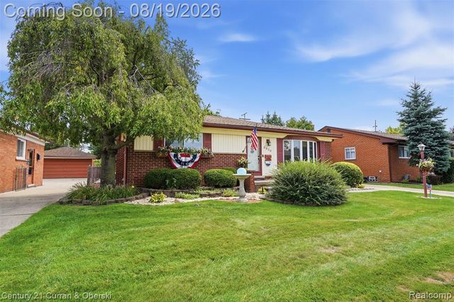6834 Cronin Drive, Dearborn Heights, MI 48127