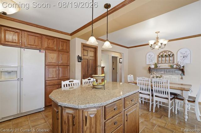 6834 Cronin Drive, Dearborn Heights, MI 48127