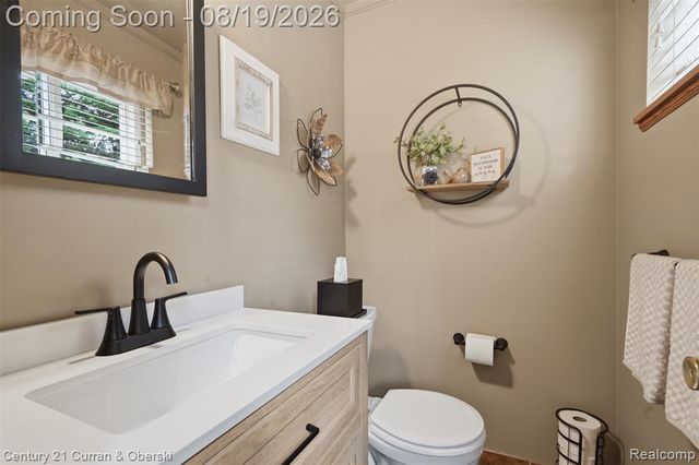 6834 Cronin Drive, Dearborn Heights, MI 48127