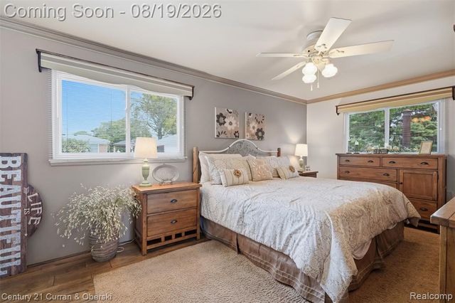 6834 Cronin Drive, Dearborn Heights, MI 48127