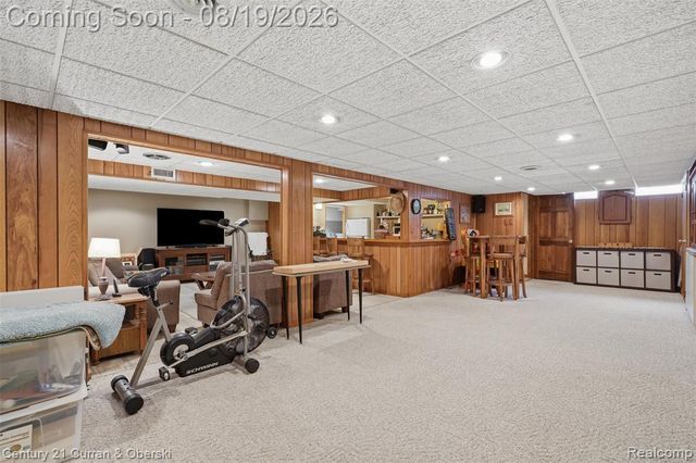 6834 Cronin Drive, Dearborn Heights, MI 48127