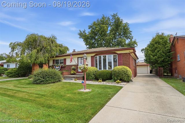 6834 Cronin Drive, Dearborn Heights, MI 48127