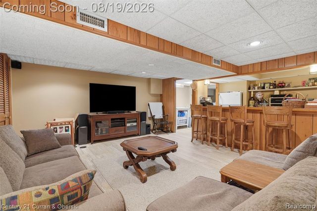 6834 Cronin Drive, Dearborn Heights, MI 48127