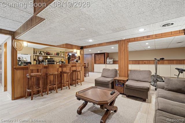 6834 Cronin Drive, Dearborn Heights, MI 48127