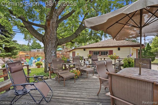 6834 Cronin Drive, Dearborn Heights, MI 48127