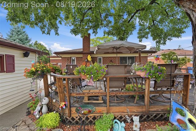 6834 Cronin Drive, Dearborn Heights, MI 48127