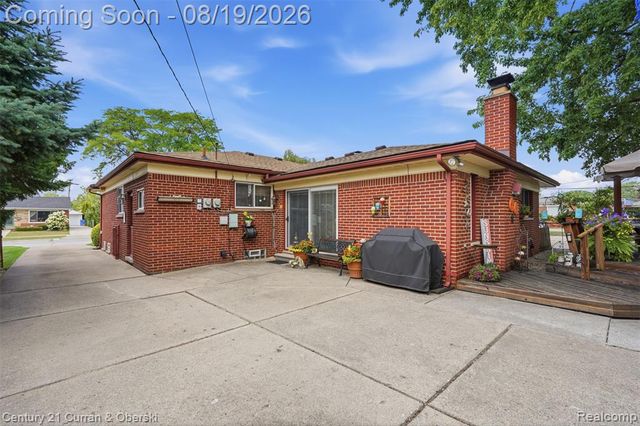 6834 Cronin Drive, Dearborn Heights, MI 48127