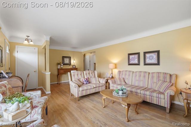 6834 Cronin Drive, Dearborn Heights, MI 48127