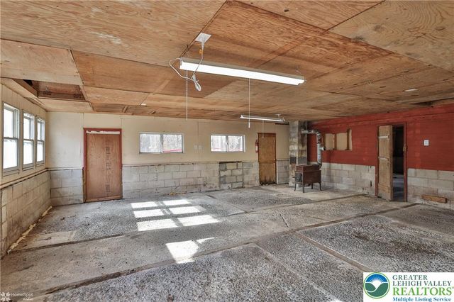 9160 Furnace Road, Washington Twp, PA 18080