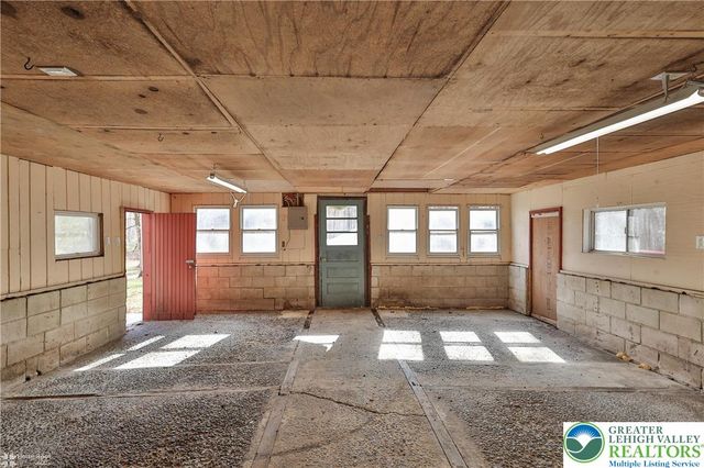 9160 Furnace Road, Washington Twp, PA 18080