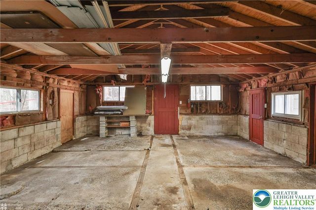 9160 Furnace Road, Washington Twp, PA 18080