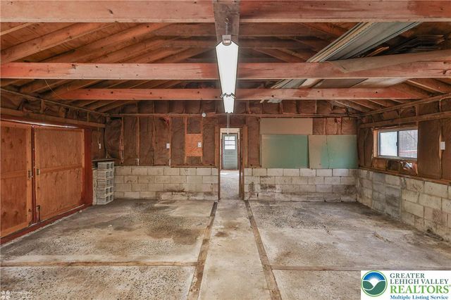 9160 Furnace Road, Washington Twp, PA 18080