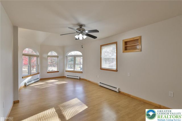 9160 Furnace Road, Washington Twp, PA 18080