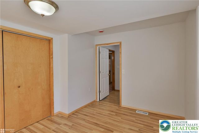 9160 Furnace Road, Washington Twp, PA 18080