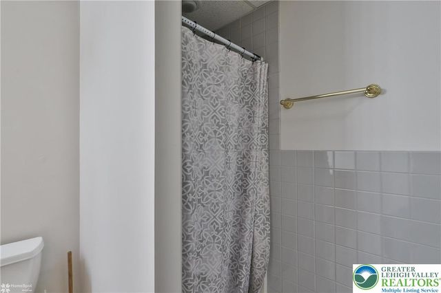 9160 Furnace Road, Washington Twp, PA 18080