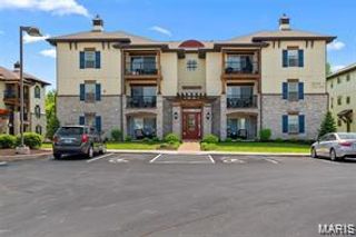 323 Bordeaux Way, St Peters, MO 63376