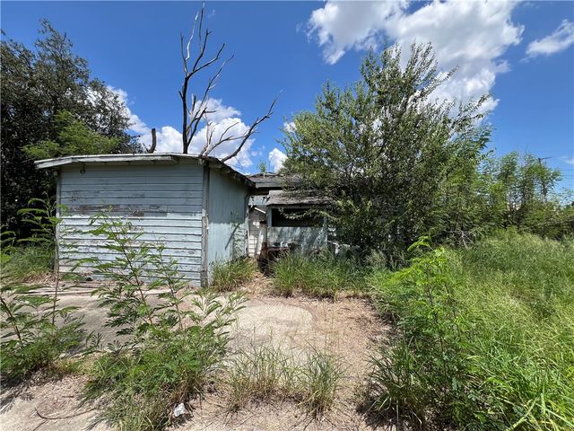 501 W Ella Ave, Kingsville, TX 78363