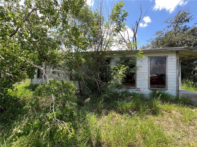 501 W Ella Ave, Kingsville, TX 78363