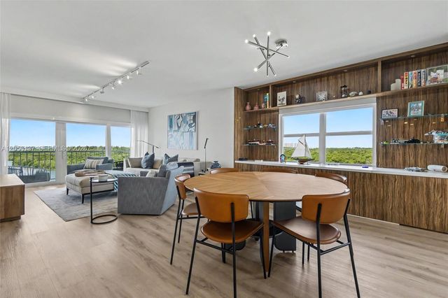 500 Bayview Drive 822, Sunny Isles Beach, FL 33160