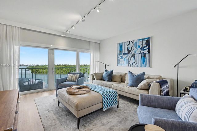 500 Bayview Drive 822, Sunny Isles Beach, FL 33160