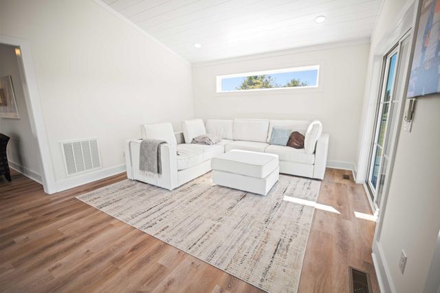 186 Lily Creek Resort Road, Jamestown, KY 42629