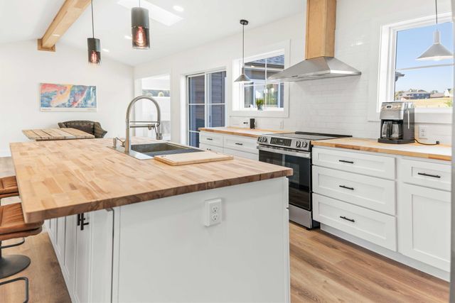 186 Lily Creek Resort Road, Jamestown, KY 42629