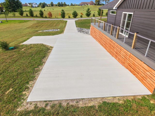 186 Lily Creek Resort Road, Jamestown, KY 42629