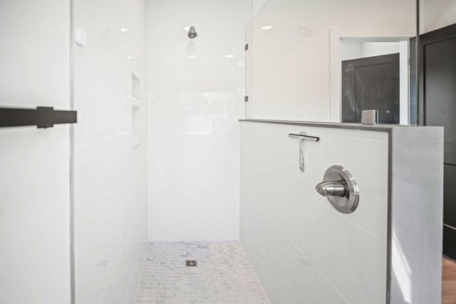 186 Lily Creek Resort Road, Jamestown, KY 42629