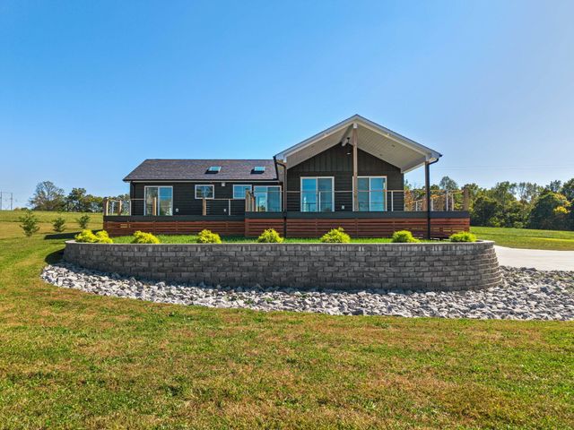 186 Lily Creek Resort Road, Jamestown, KY 42629