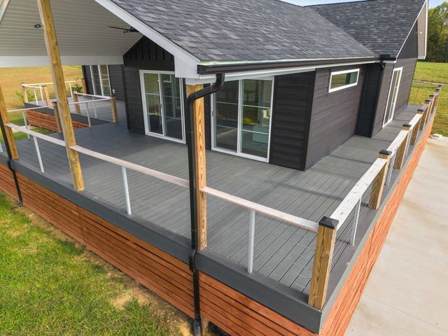 186 Lily Creek Resort Road, Jamestown, KY 42629