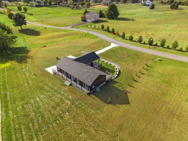 186 Lily Creek Resort Road, Jamestown, KY 42629