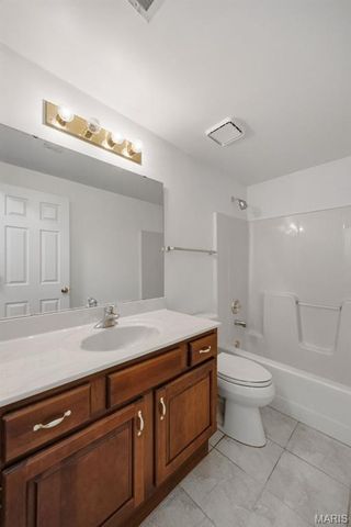 516 Wetherby Terrace Drive, Ballwin, MO 63021