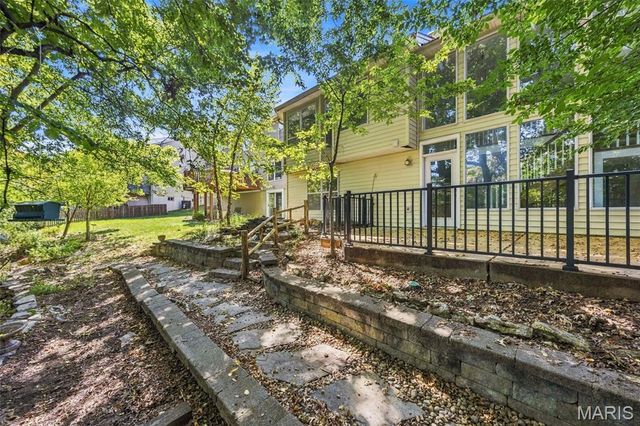 516 Wetherby Terrace Drive, Ballwin, MO 63021