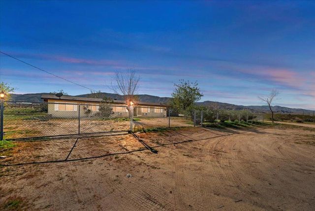 49133 Manzanita Drive, Landers, CA 92285