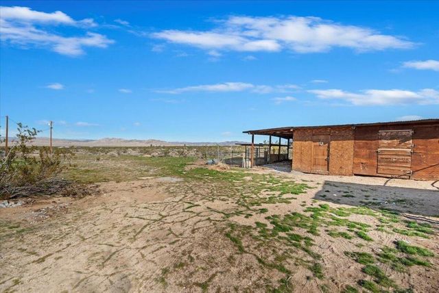 49133 Manzanita Drive, Landers, CA 92285