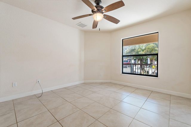 3 S Granada Lane, Port St Lucie, FL 34952