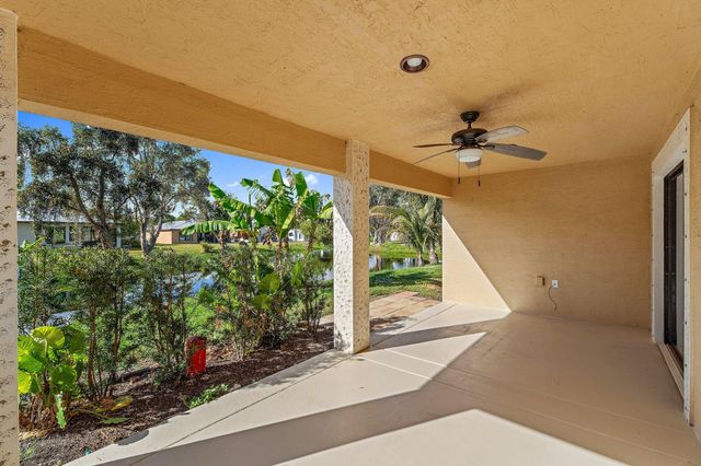 3 S Granada Lane, Port St Lucie, FL 34952