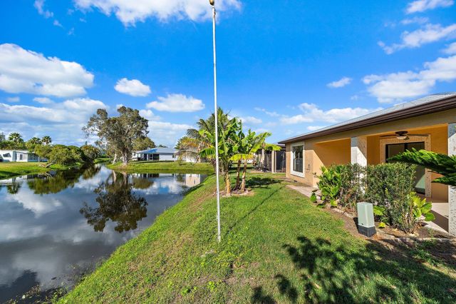 3 S Granada Lane, Port St Lucie, FL 34952