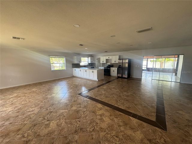 701 S OAKWOOD AVENUE, Brandon, FL 33511