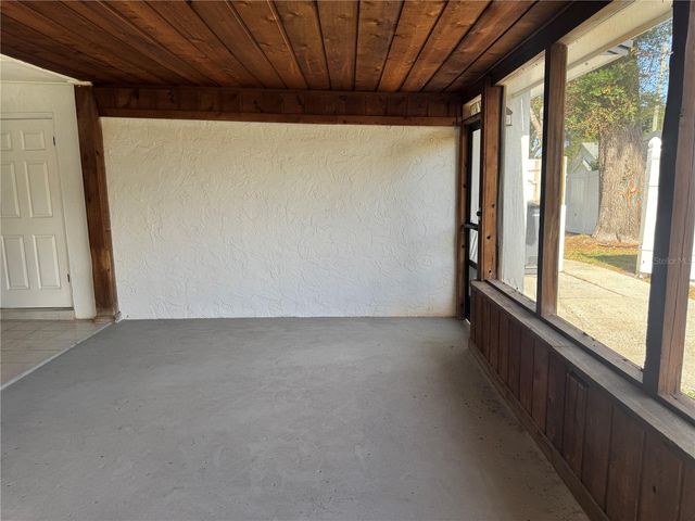 701 S OAKWOOD AVENUE, Brandon, FL 33511