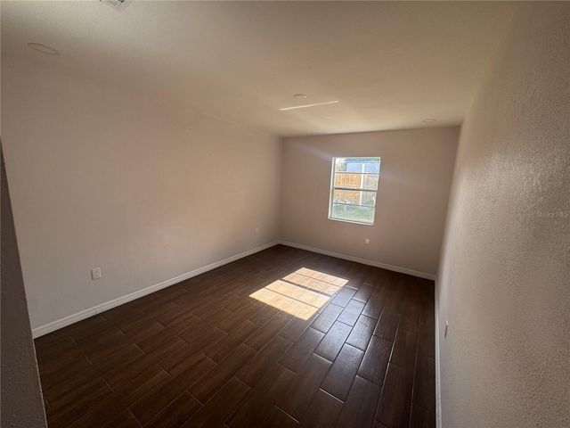 701 S OAKWOOD AVENUE, Brandon, FL 33511