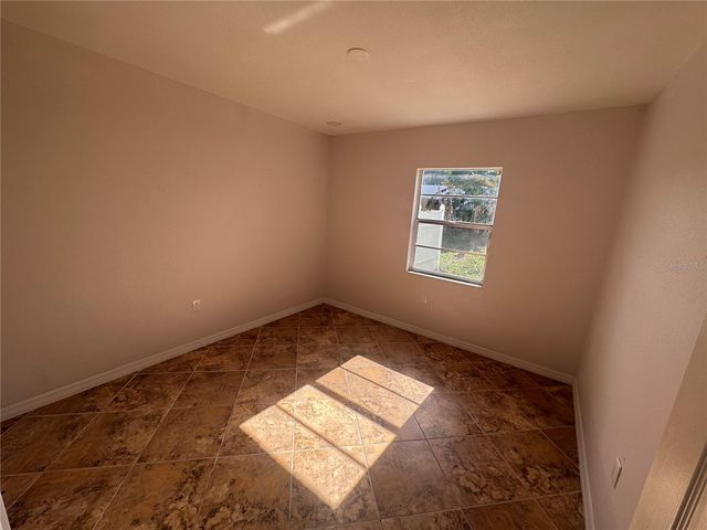 701 S OAKWOOD AVENUE, Brandon, FL 33511