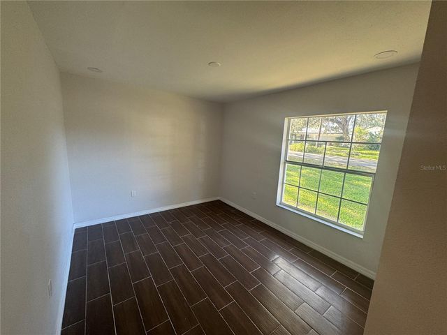 701 S OAKWOOD AVENUE, Brandon, FL 33511