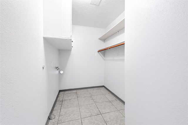 619 Rocky Mountain Drive, Houston, TX 77037