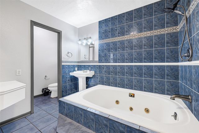 619 Rocky Mountain Drive, Houston, TX 77037