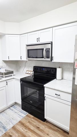 348 E Washington Street, Oronoko Twp, MI 49103