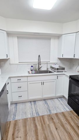 348 E Washington Street, Oronoko Twp, MI 49103